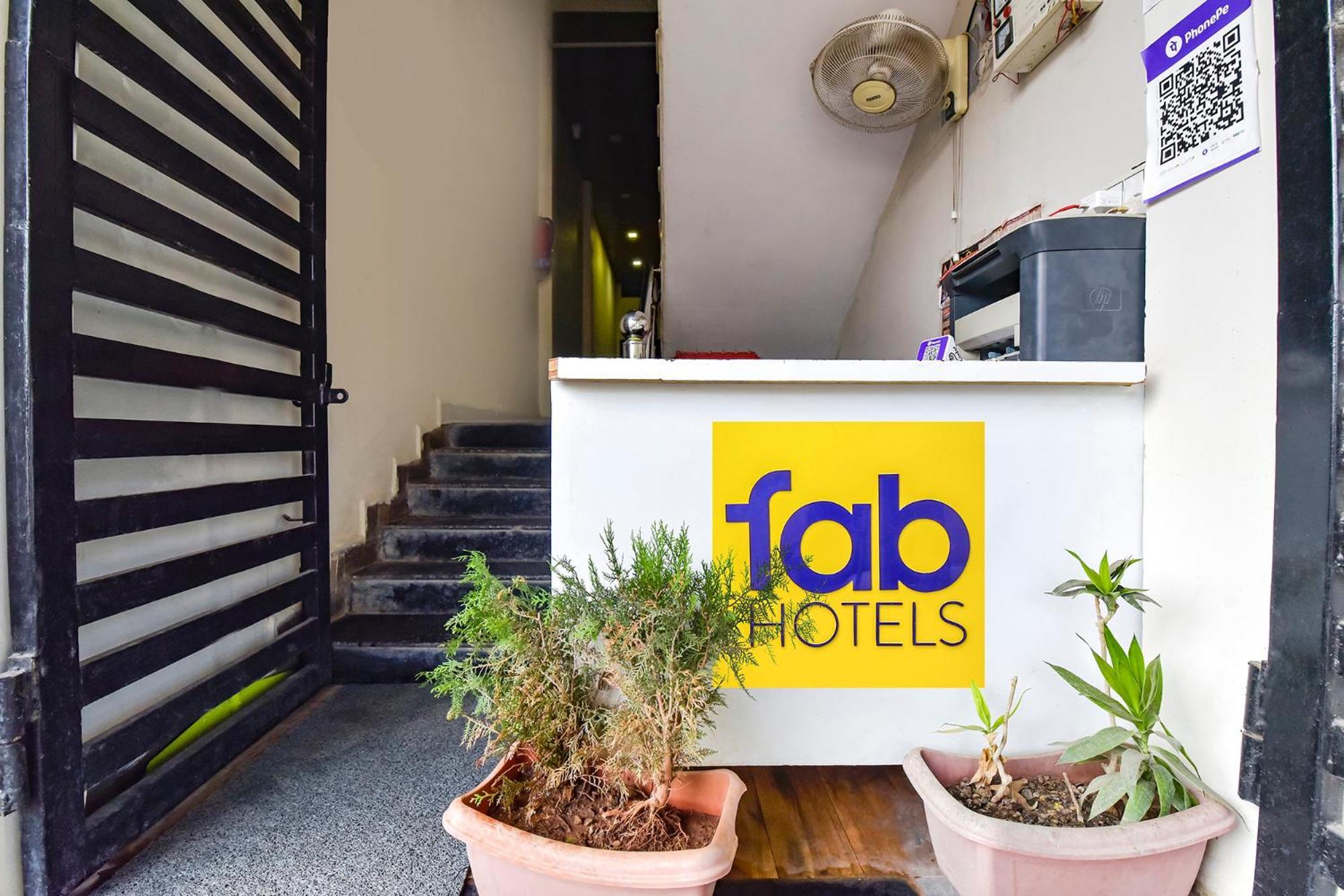 Hotel Fabexpress Nishesh Tower Udždžain Exteriér fotografie